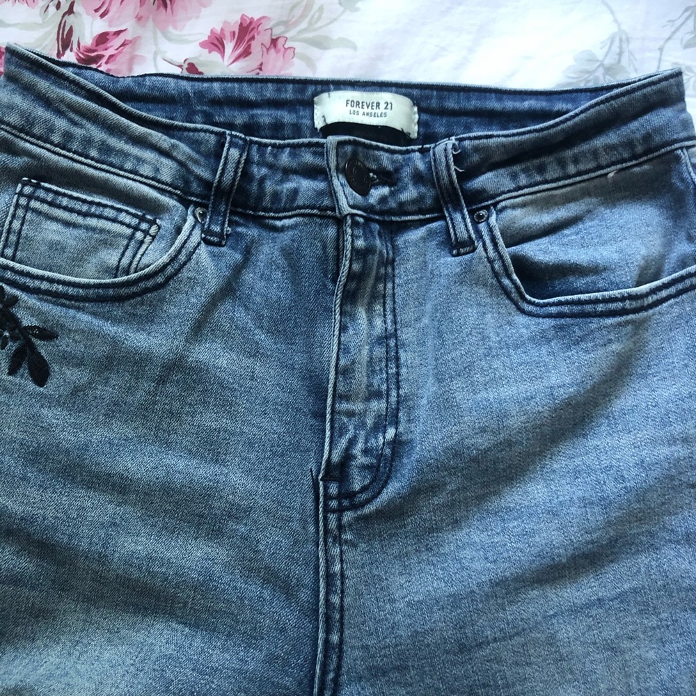 Forever 21 Jeans - Picture 3 of 3